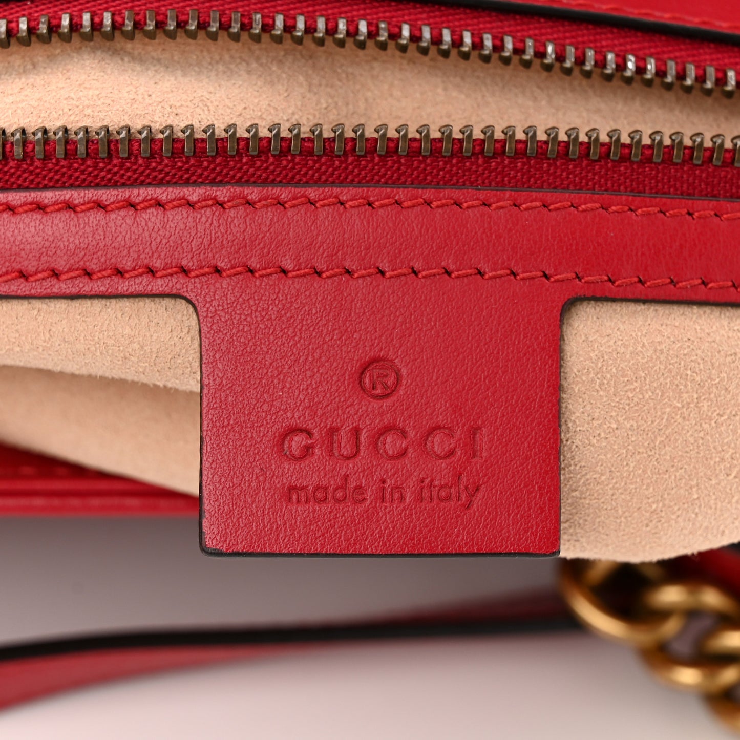Calfskin Matelasse Small GG Marmont Shoulder Bag Hibiscus Red