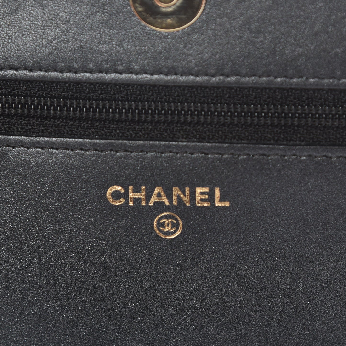 Iridescent Lambskin Quilted Pearl Wallet On Chain WOC Black