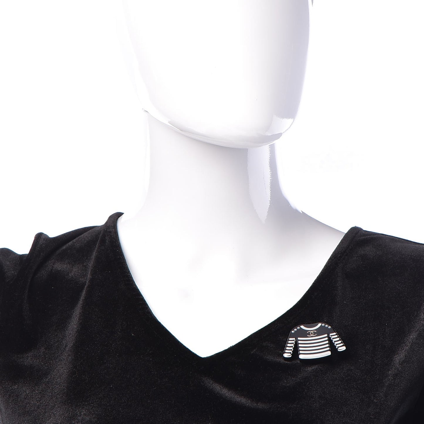 Resin Sweater CC Brooch Black White