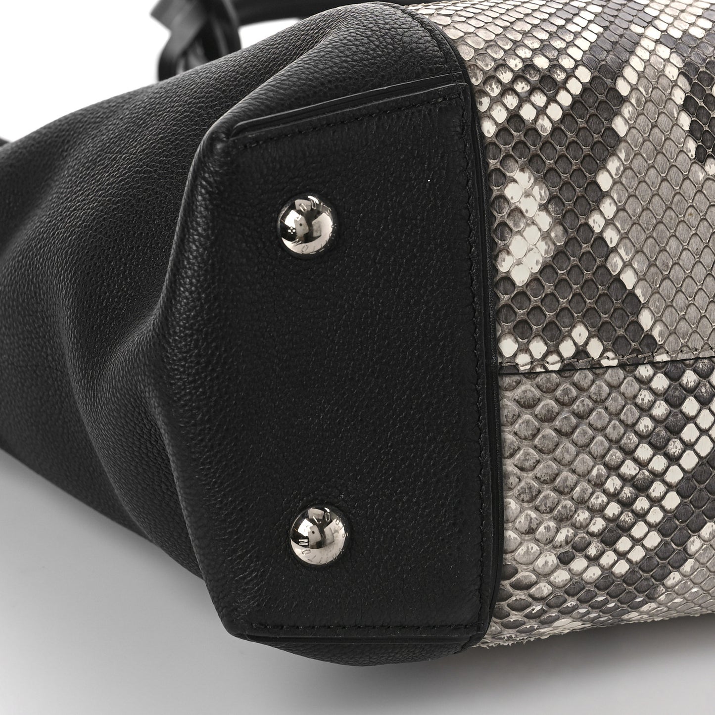 Snakeskin Taurillon Soft Lockit PM Black