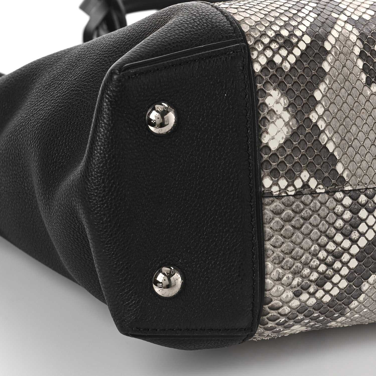 Louis Vuitton Snakeskin Taurillon Soft Lockit PM Black 7 of 8