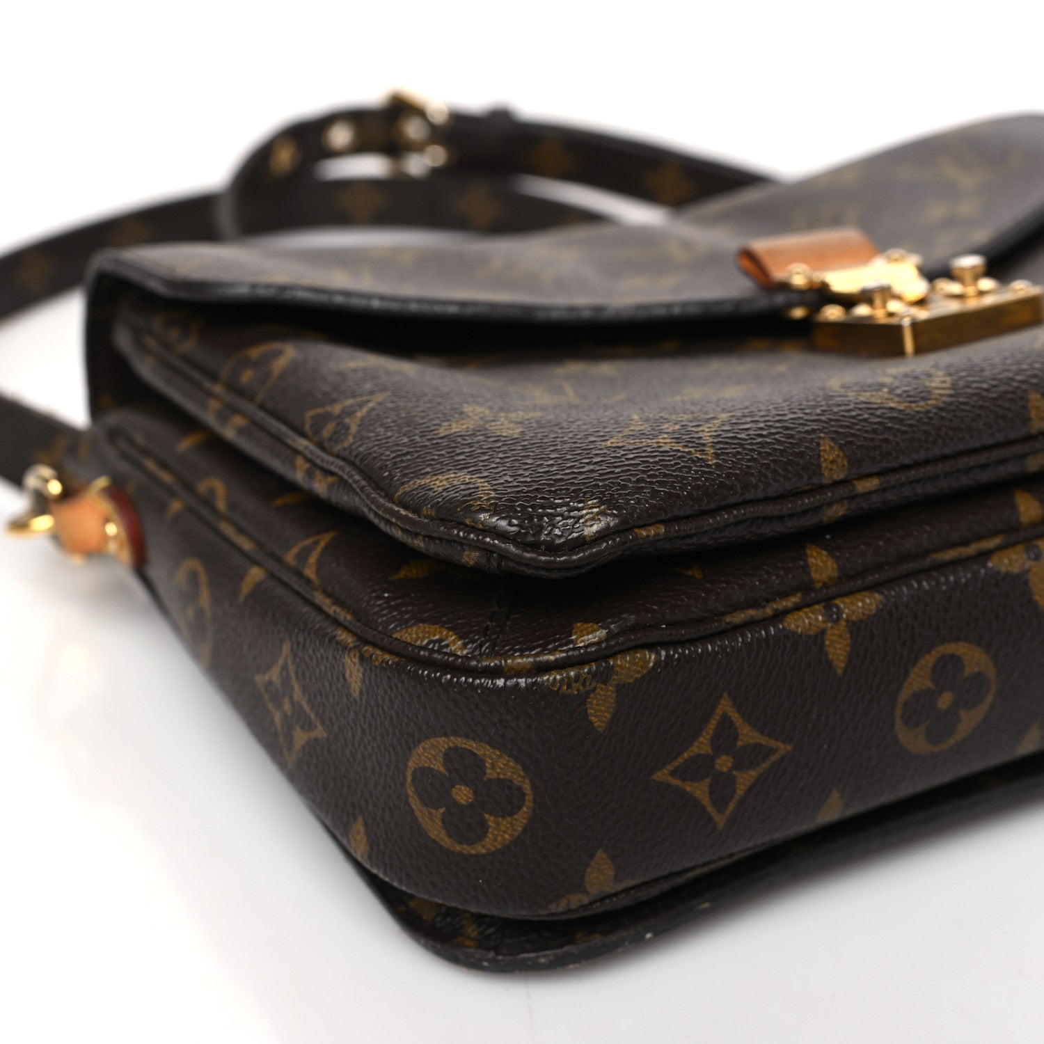 Louis Vuitton Monogram Pochette Metis 7 of 10