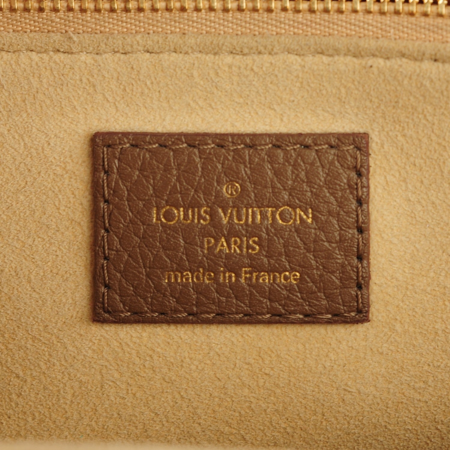 Louis Vuitton Taurillon Volta Kaki 6 of 7