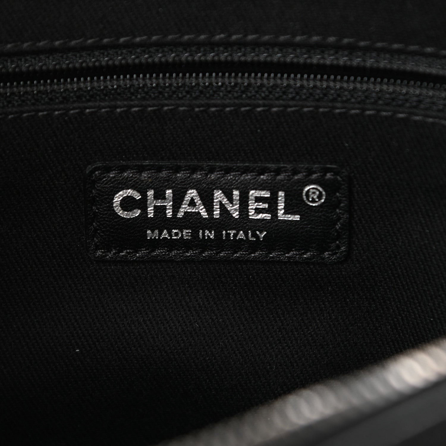 Chanel Iridescent Caviar Quilted Small Chic Flap Black 5 of 9