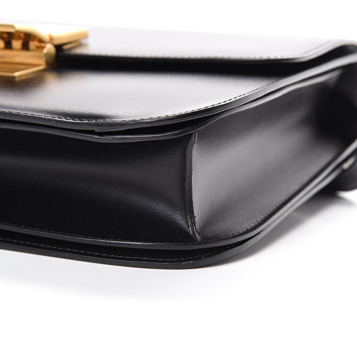 Box Calfskin Medium Classic Box Flap Bag Black