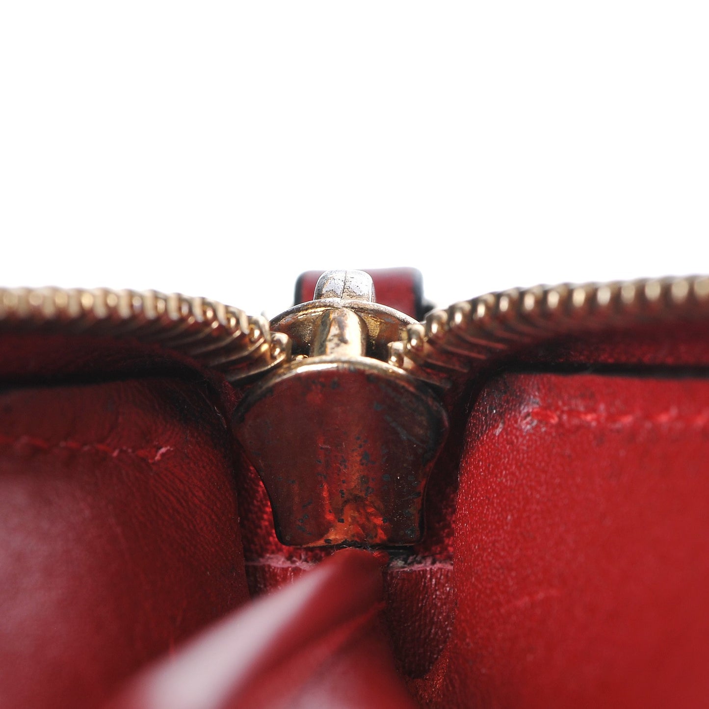 Calfskin Rockstud Zip Around Wallet Rosso Valentino