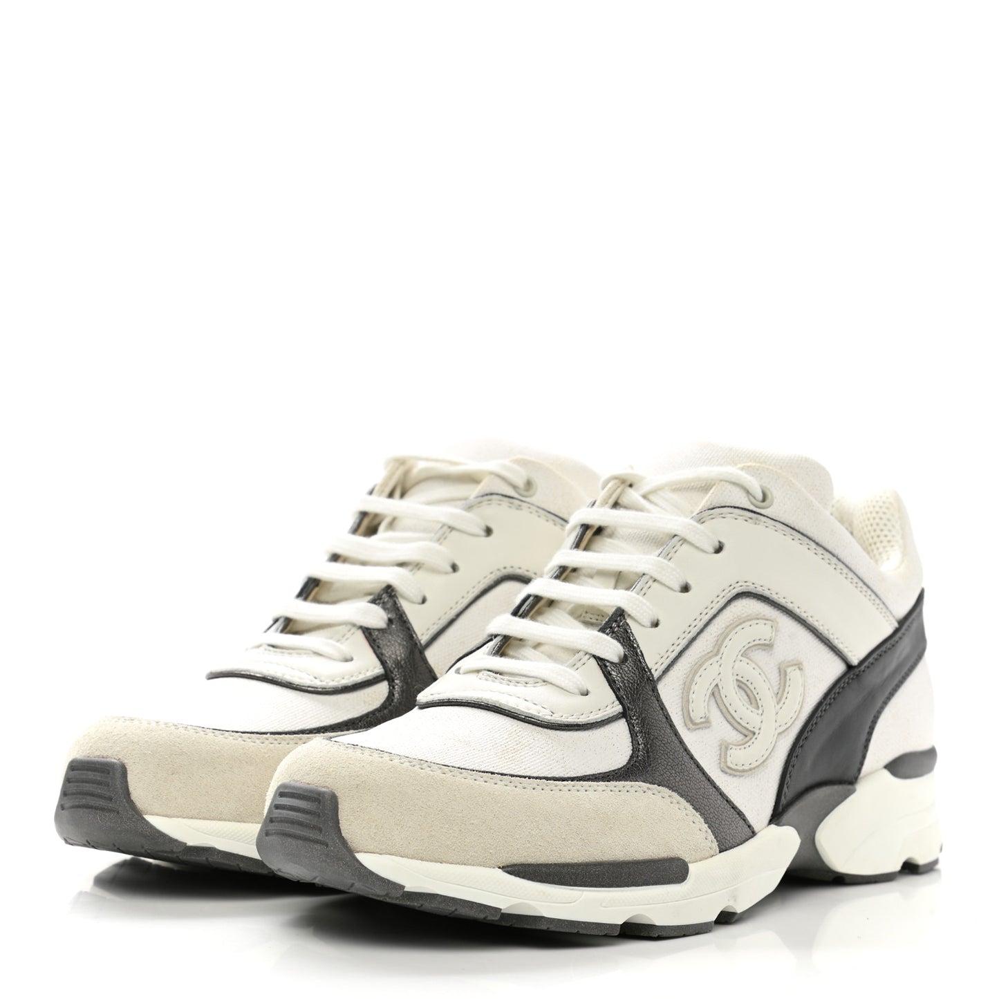Suede Calfskin CC Sneakers 37 White Grey