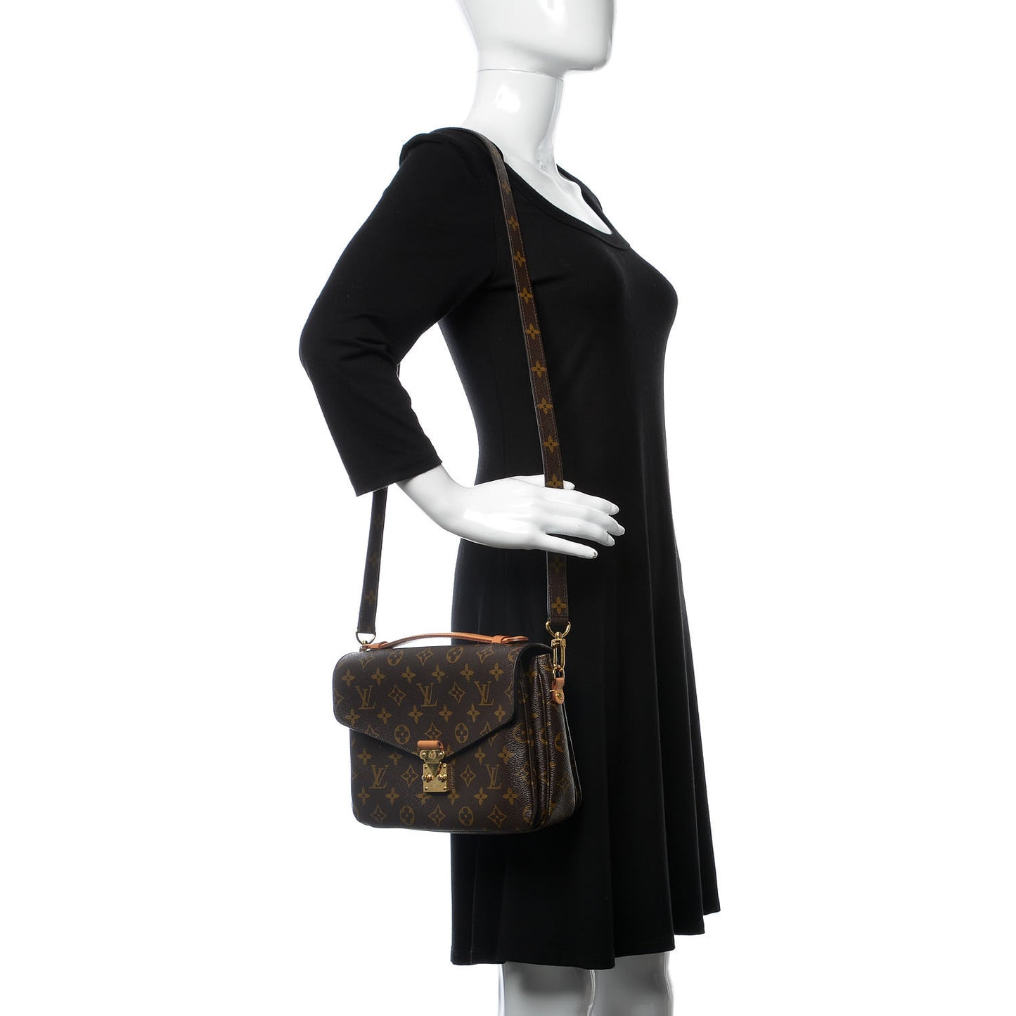 Monogram Pochette Metis