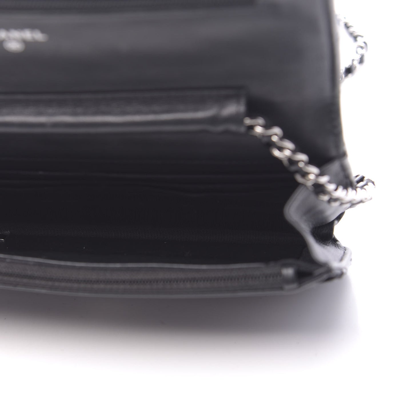 Patent Quilted Wallet On Chain WOC Black