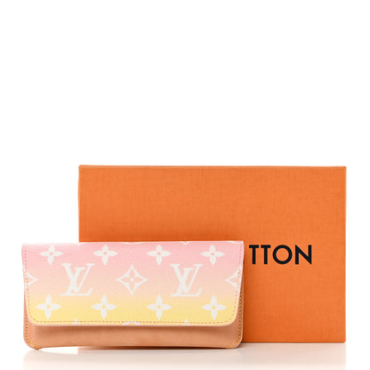 Louis Vuitton Monogram Giant By The Pool Woody Glasses Case Light Pink 8 of 8