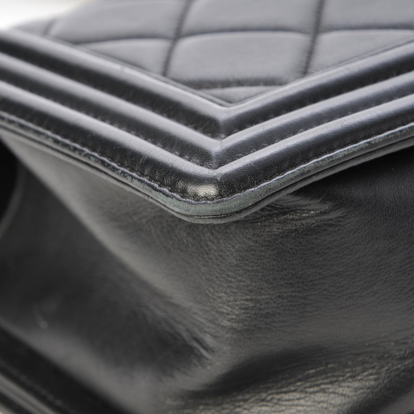 Calfskin Quilted Medium Boy Flap Black