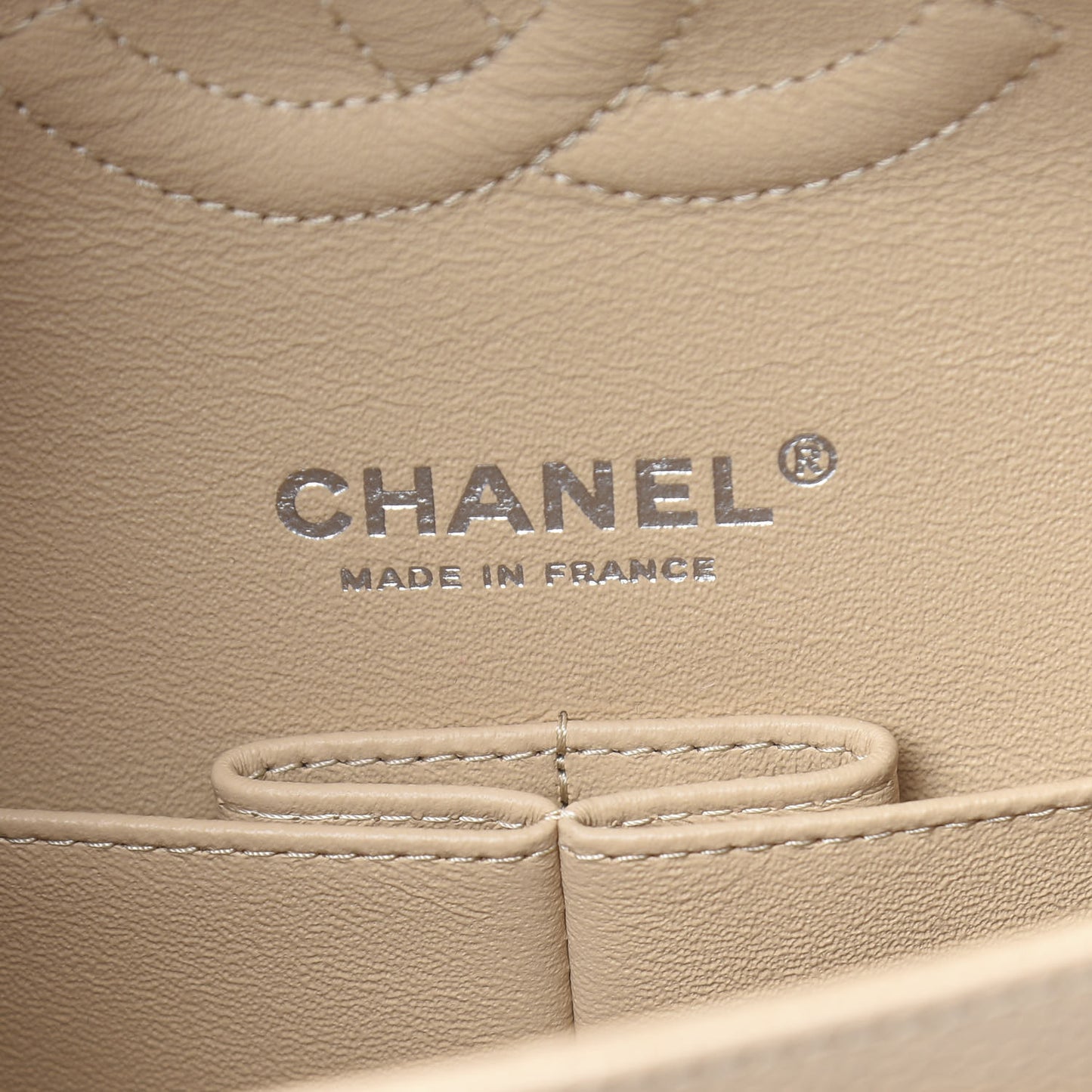 Caviar Quilted Medium Double Flap Beige Clair