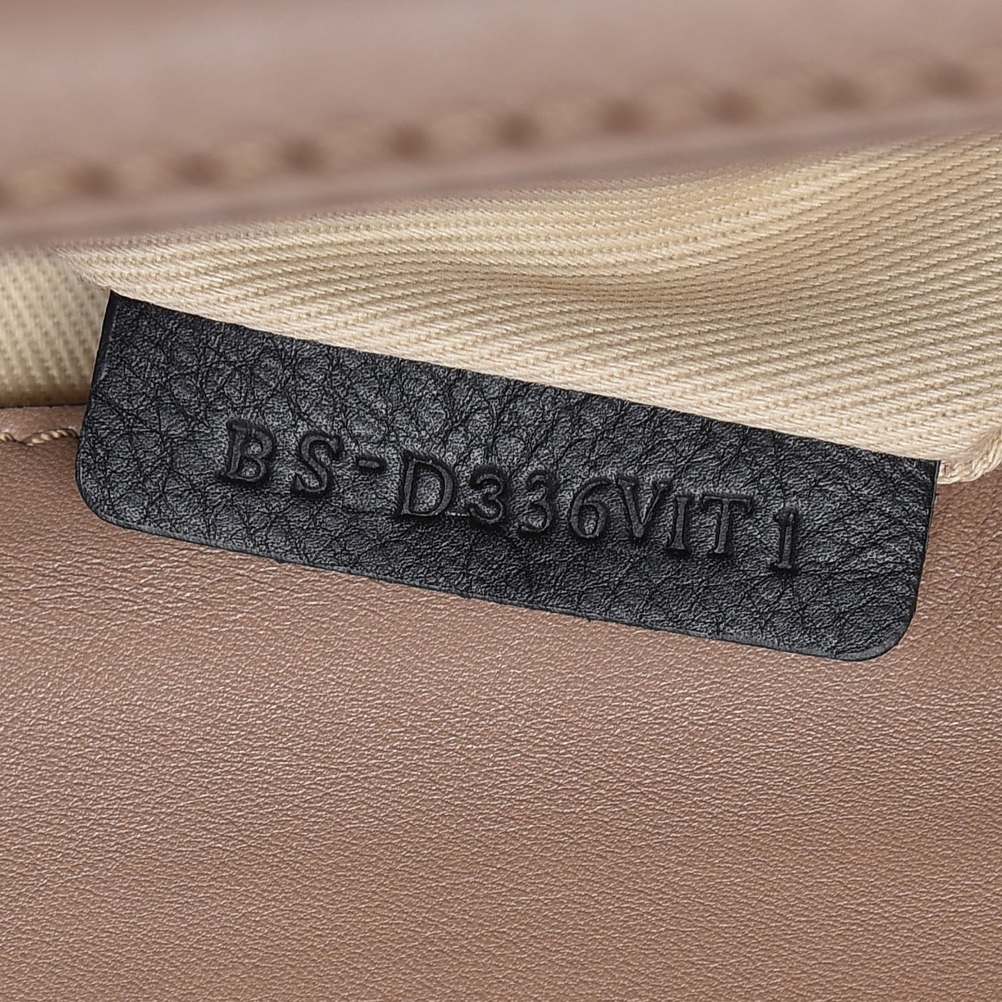 Vitello Large Glam Lock Rockstud Flap Poudre
