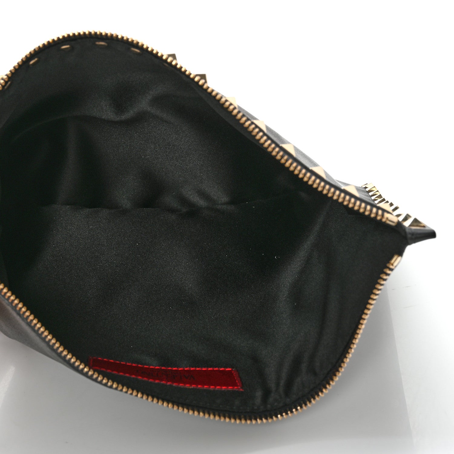 Valentino Garavani Pebbled Calfskin Large Rockstud Zip Pouch Black 4 of 10