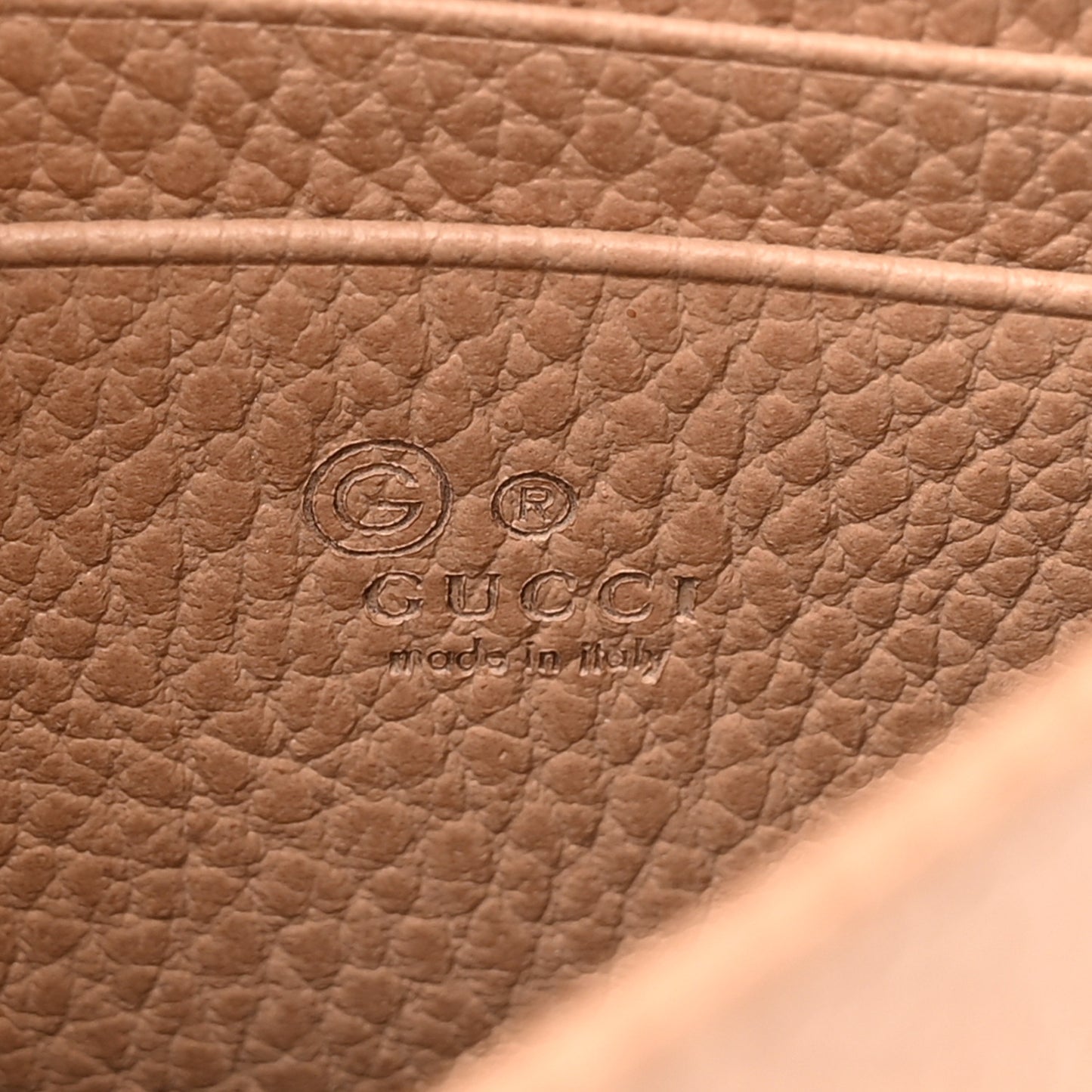 Dollar Calfskin Interlocking G Chain Wallet Camelia