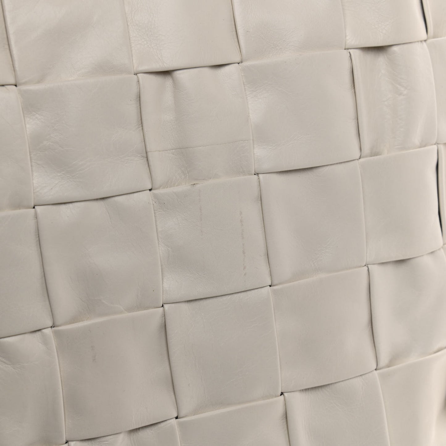 Calfskin Maxi Intrecciato Cassette Tote White