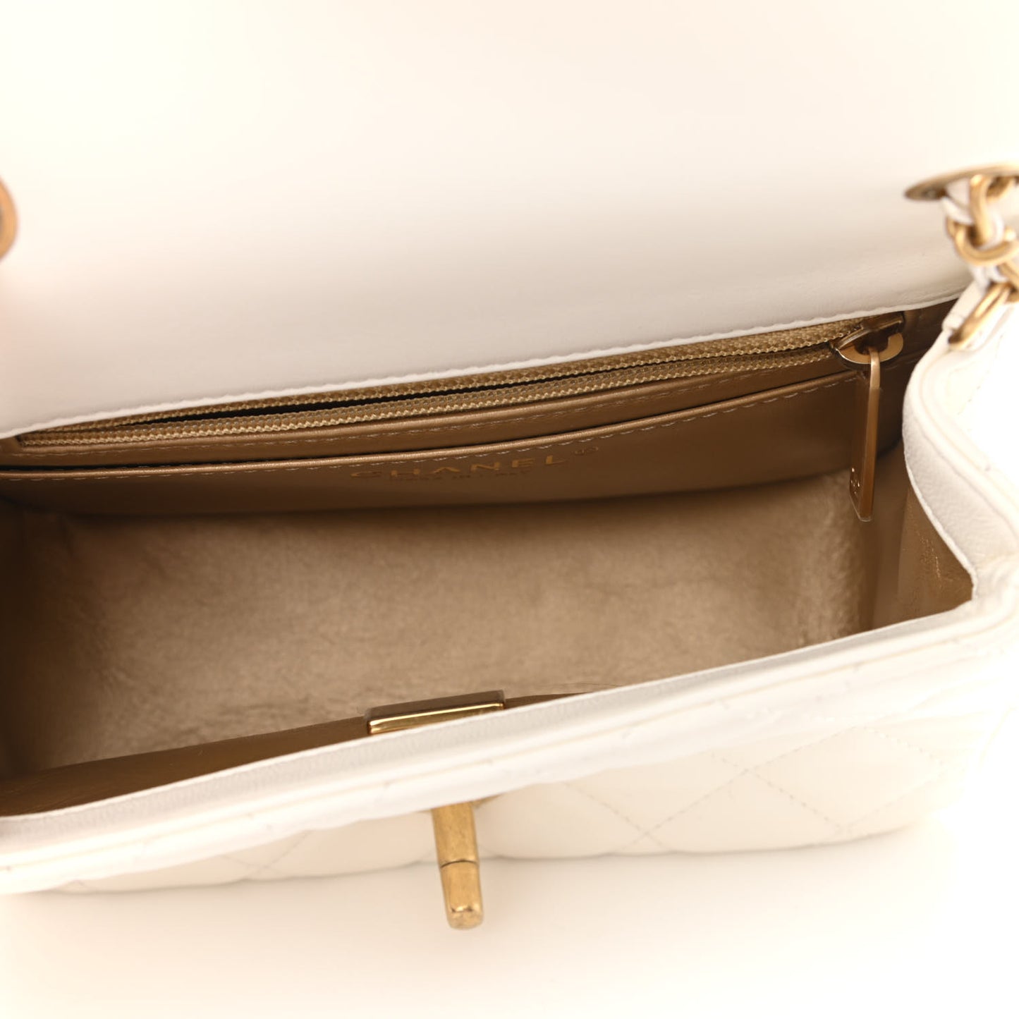 Lambskin Quilted Mini Pearl Crush Flap White