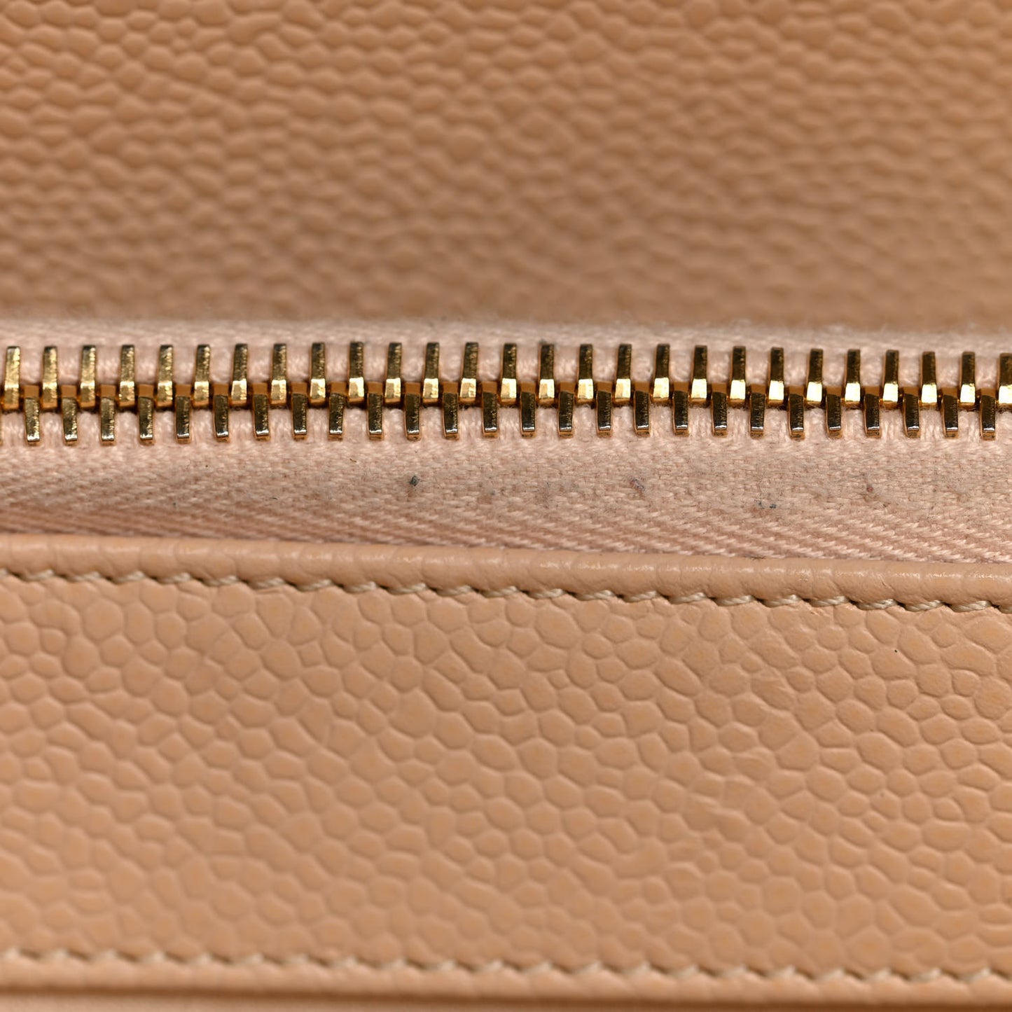 Caviar Quilted Grand Shopping Tote GST Beige Clair