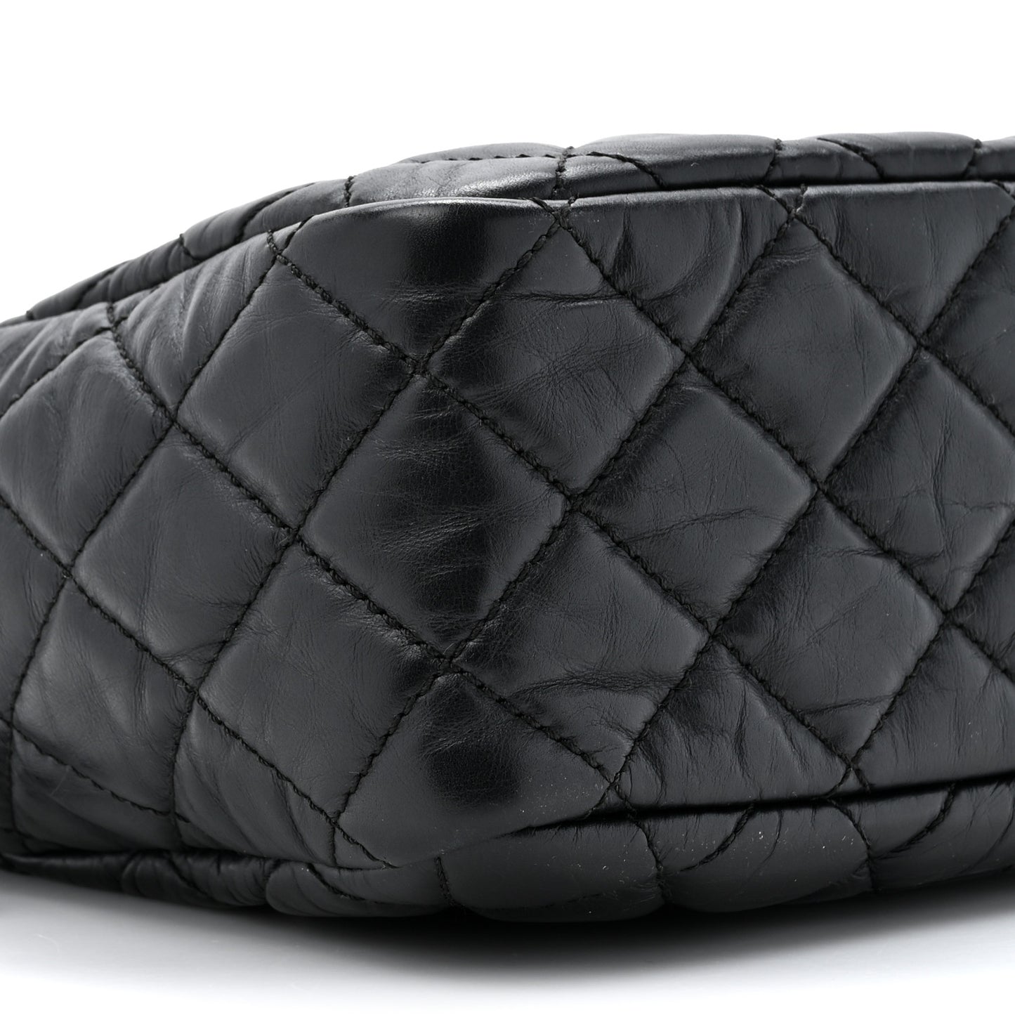Aged Calfskin Quilted Medium Reissue Camera Case Black