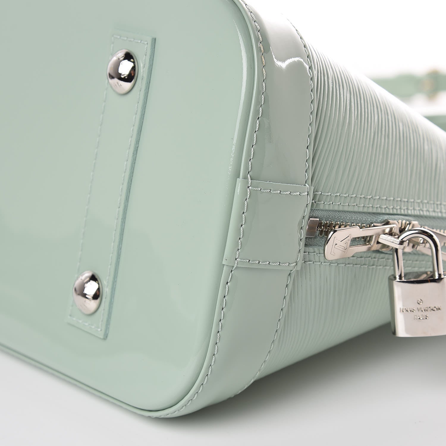 Louis Vuitton Electric Epi Alma PM Amande 9 of 9