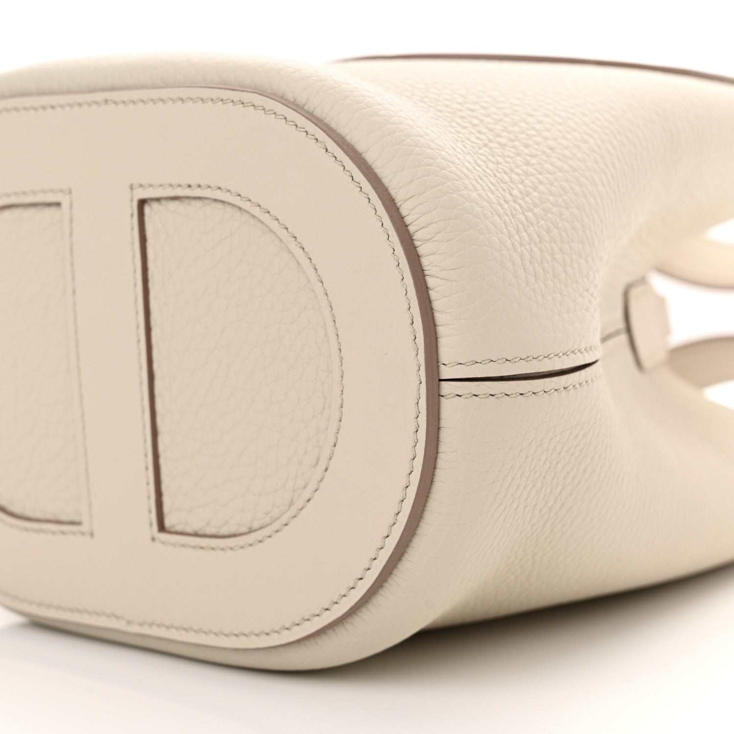 Hermes Taurillon Clemence Swift In-The-Loop 18 Bag Beton 10 of 11