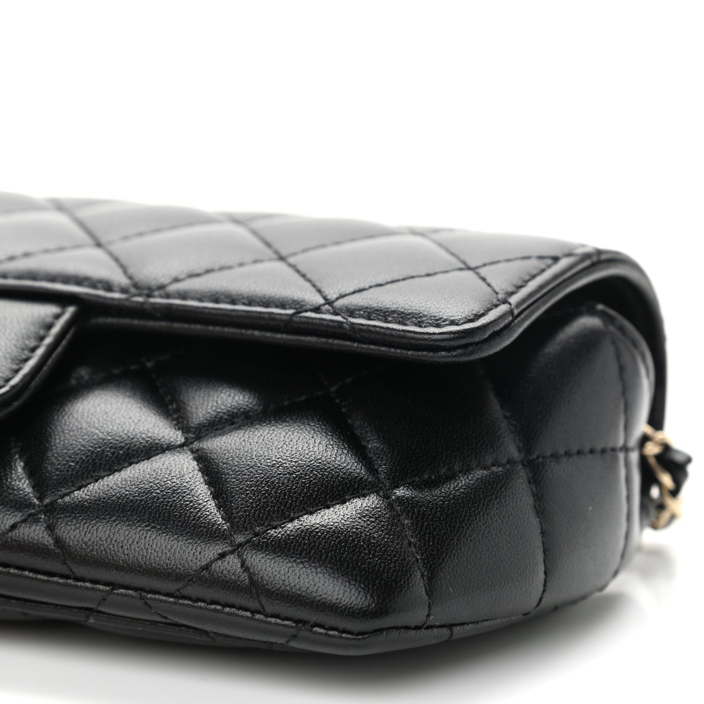 Lambskin Quilted Glasses Case With Chain Black