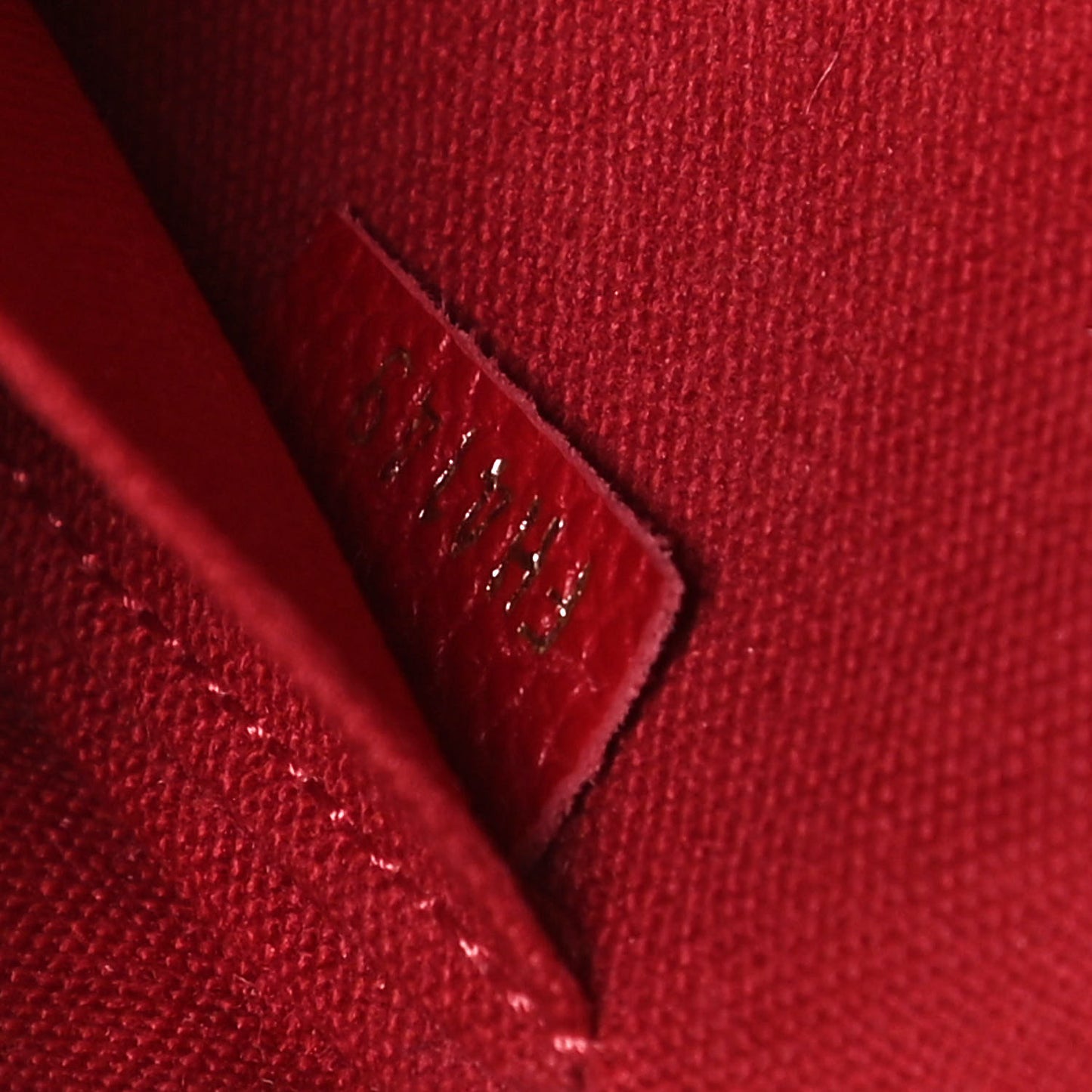 Empreinte Pochette Felicie Chain Wallet Scarlet