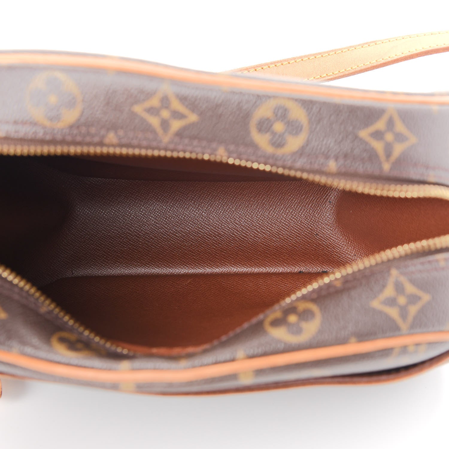 Louis Vuitton Monogram Blois 4 of 8