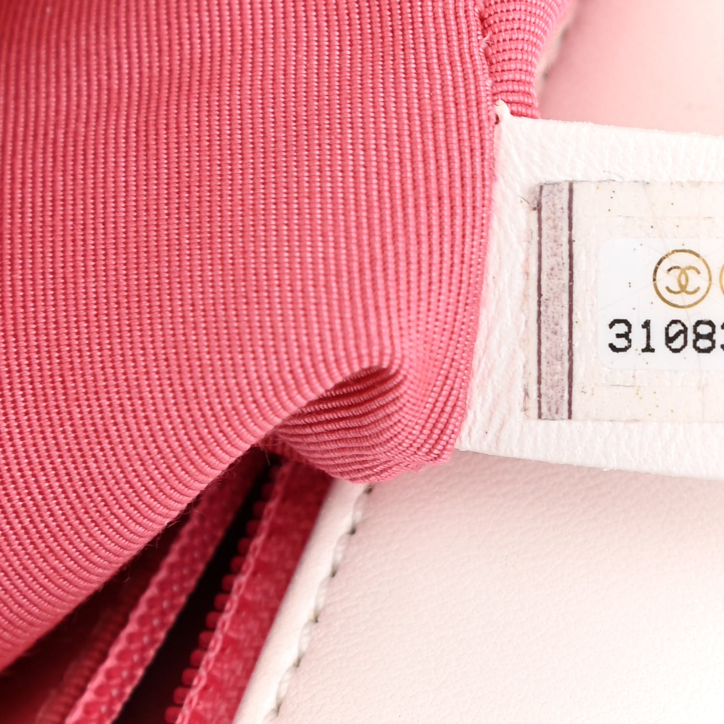 Lambskin Quilted Medium Chanel 19 Flap White