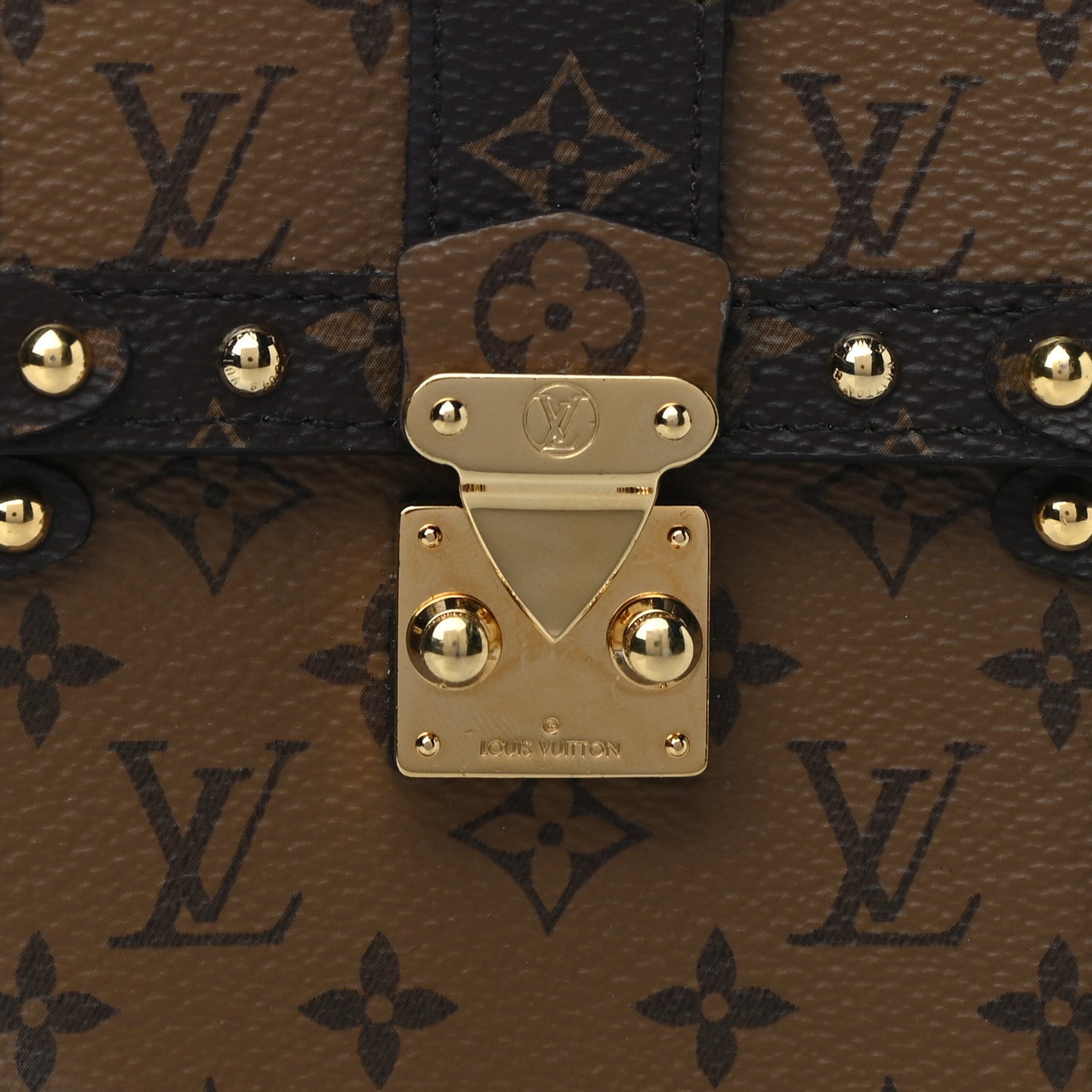 Reverse Monogram Pochette Trunk Verticale