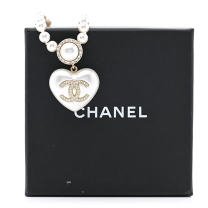 Chanel Pearl Crystal CC Heart Short Necklace Pearly White Gold 7 of 7