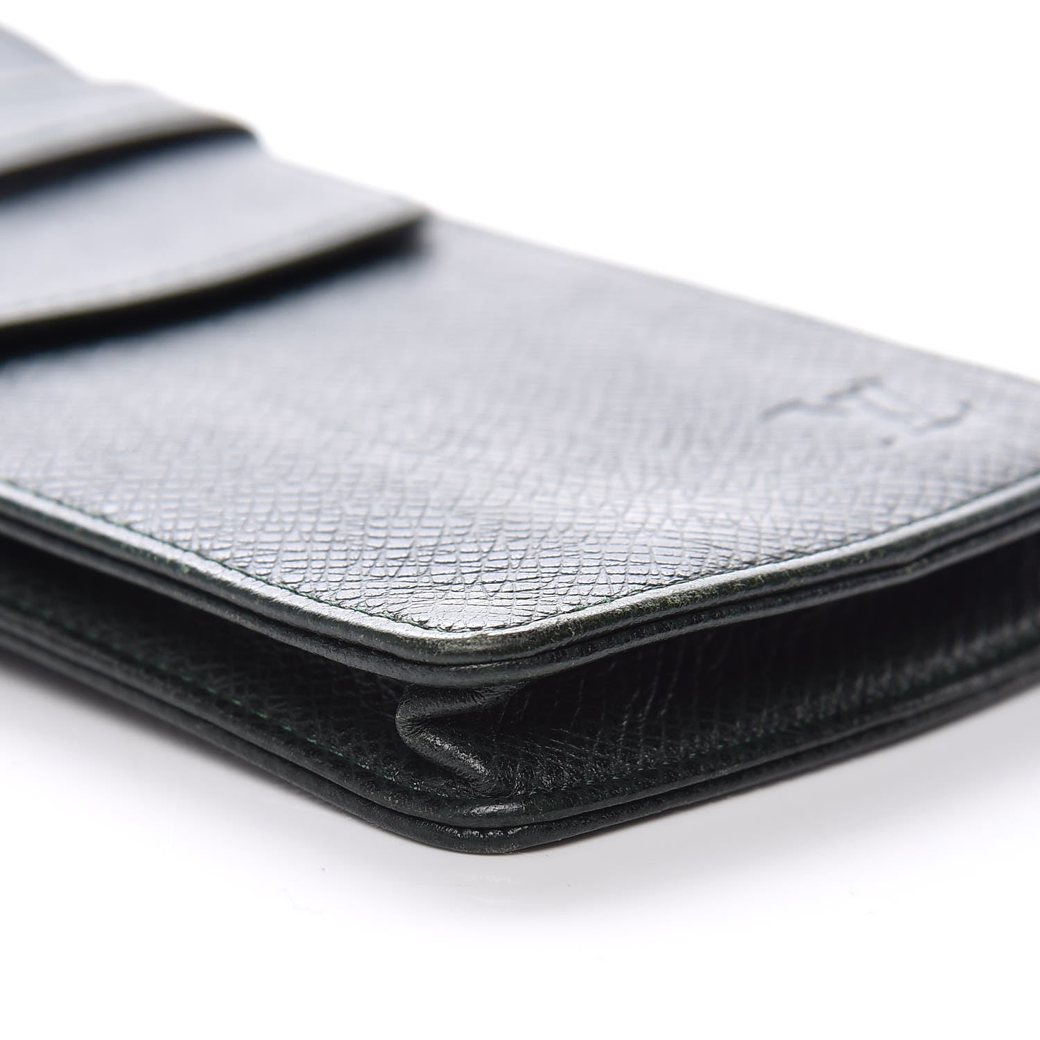 Louis Vuitton Taiga Etui Case Epicea 5 of 11