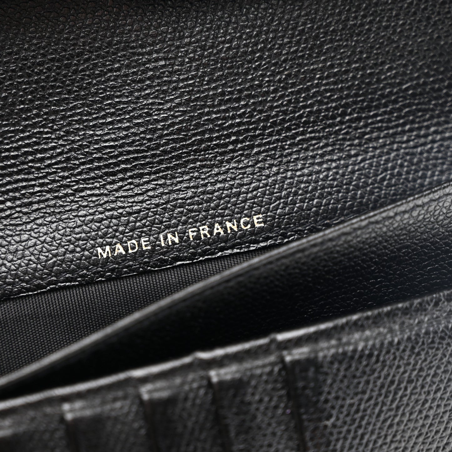 Grained Calfskin CC Button Yen Wallet Black