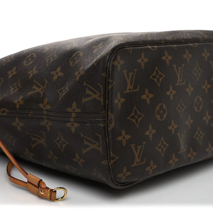 Louis Vuitton Monogram Neverfull MM 9 of 17