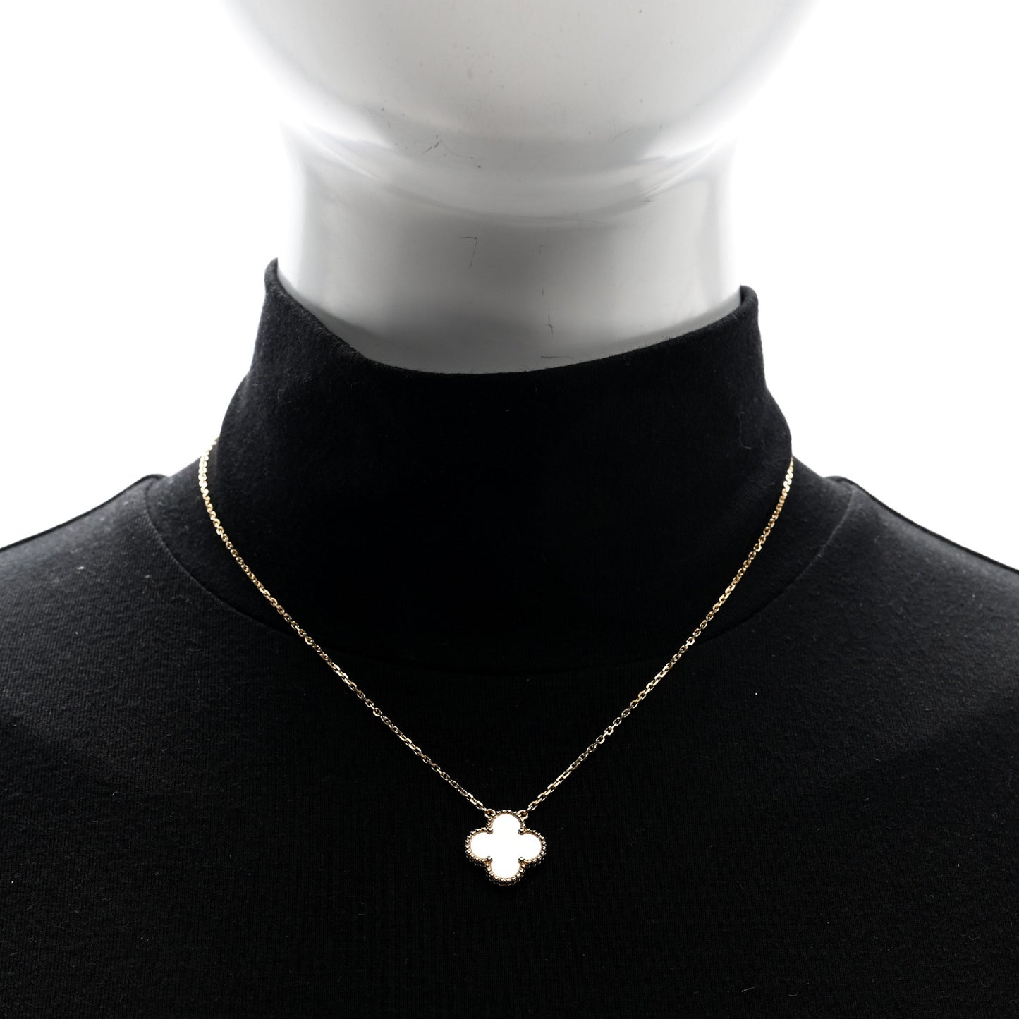 18K Yellow Gold Mother of Pearl Vintage Alhambra Pendant Necklace