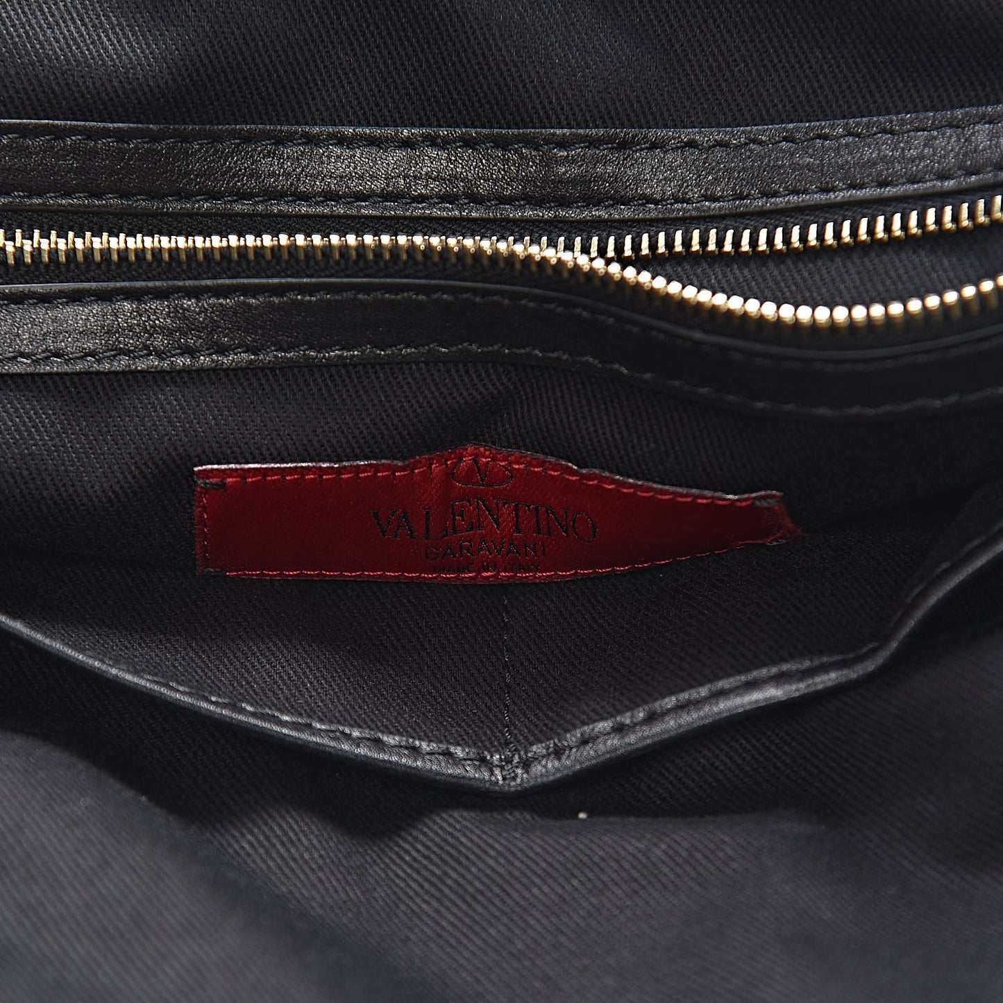 Vitello Rockstud Dome Satchel Black