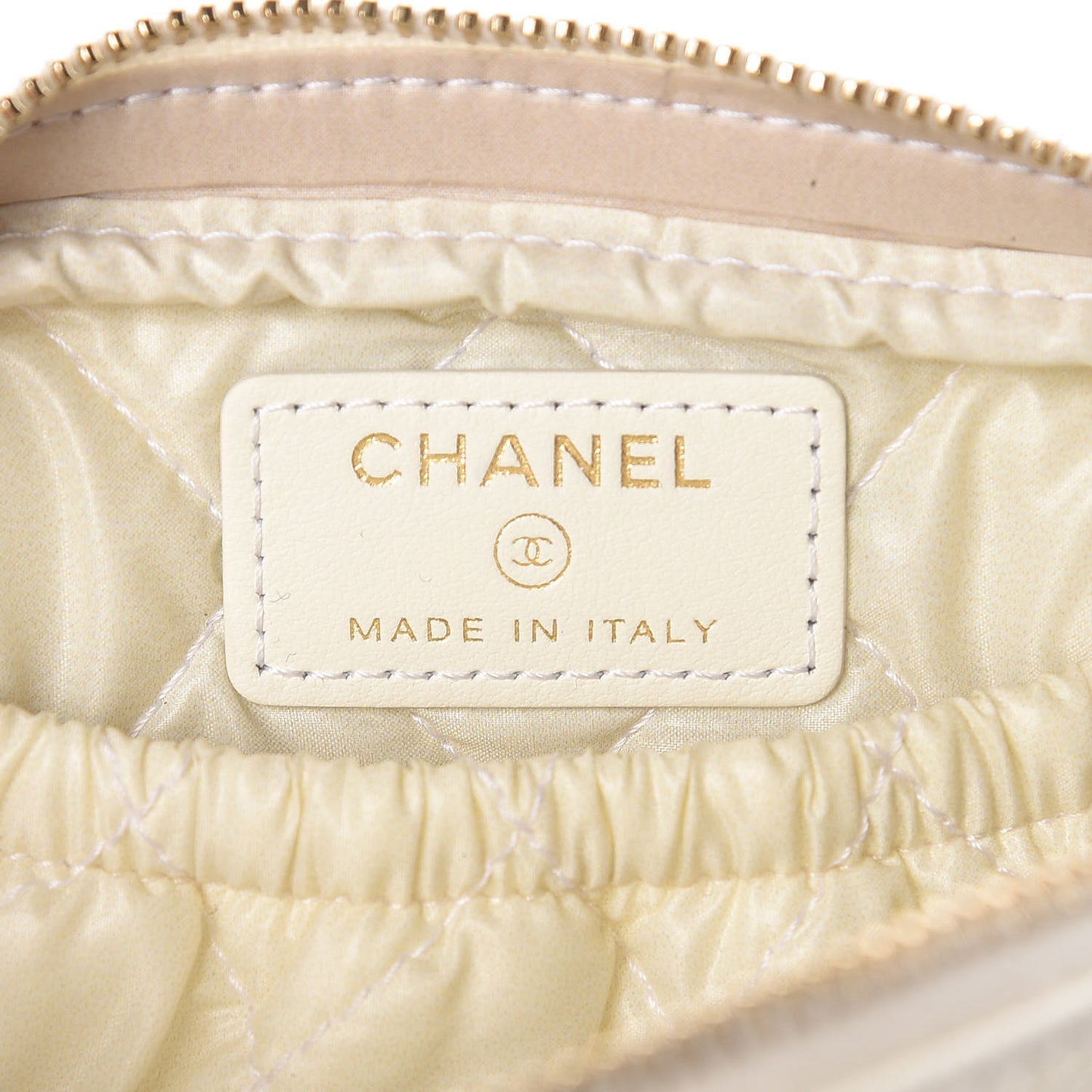 Caviar Quilted Small Curvy Pouch Cosmetic Case White