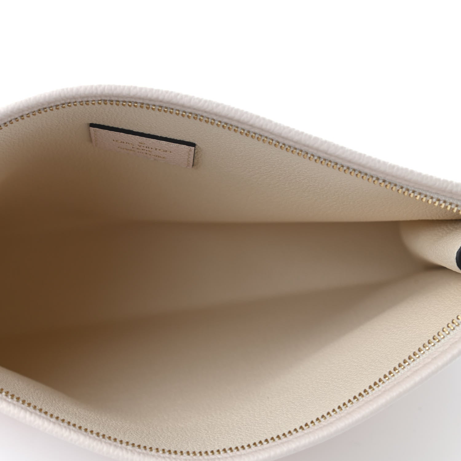Louis Vuitton Empreinte Monogram Giant By The Pool Toiletry Pouch 26 Cream Saffron 4 of 4