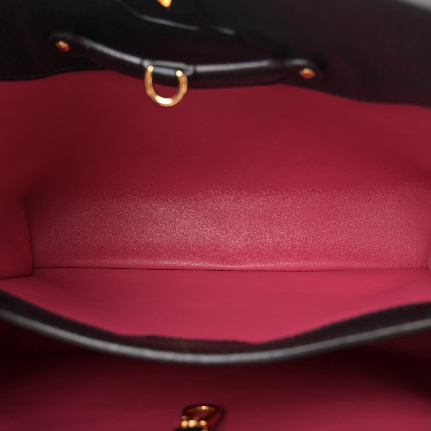 Louis Vuitton Taurillon Capucines PM Black 5 of 11