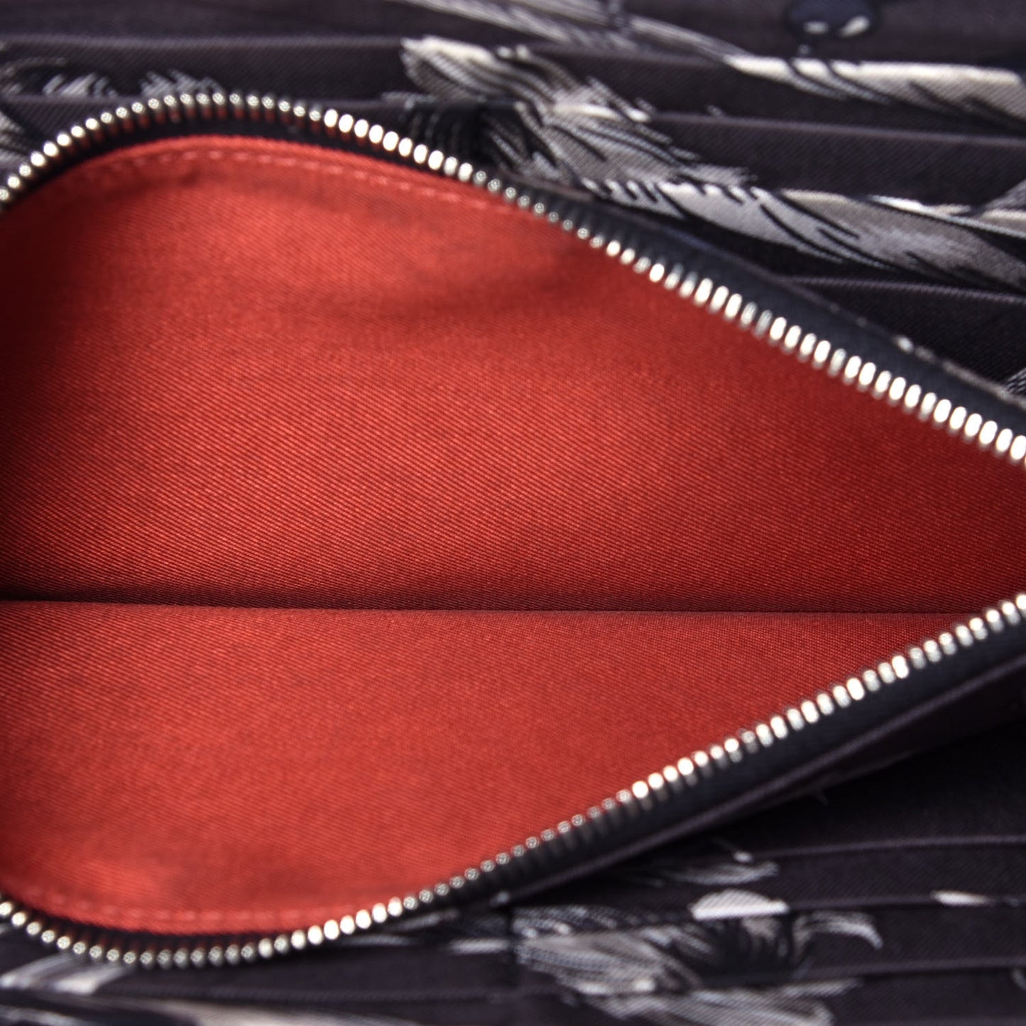 Epsom Silk'in Wallet Etain