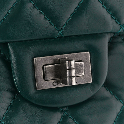 Chanel Aged Calfskin Quilted 2.55 Reissue 226 Flap Green 8 of 11