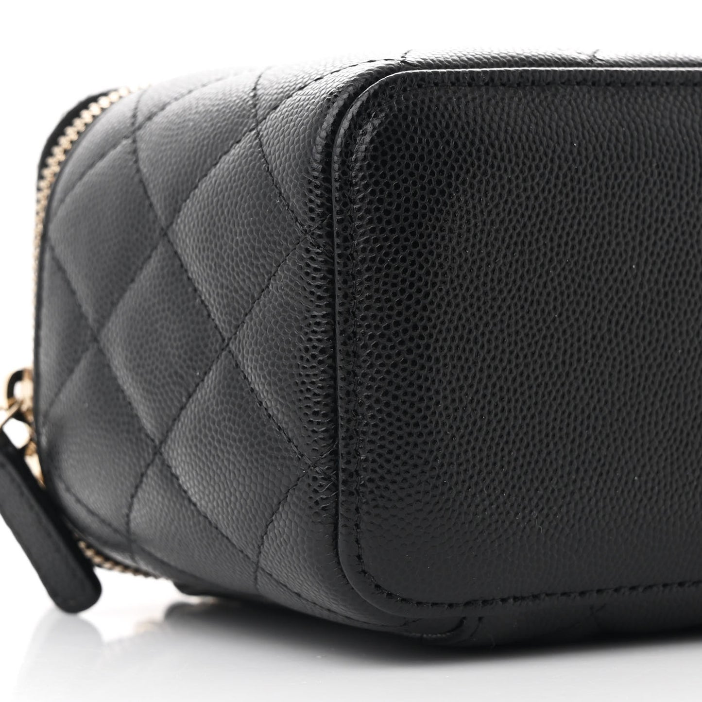 Caviar Quilted Small Vanity Case With Chain Black