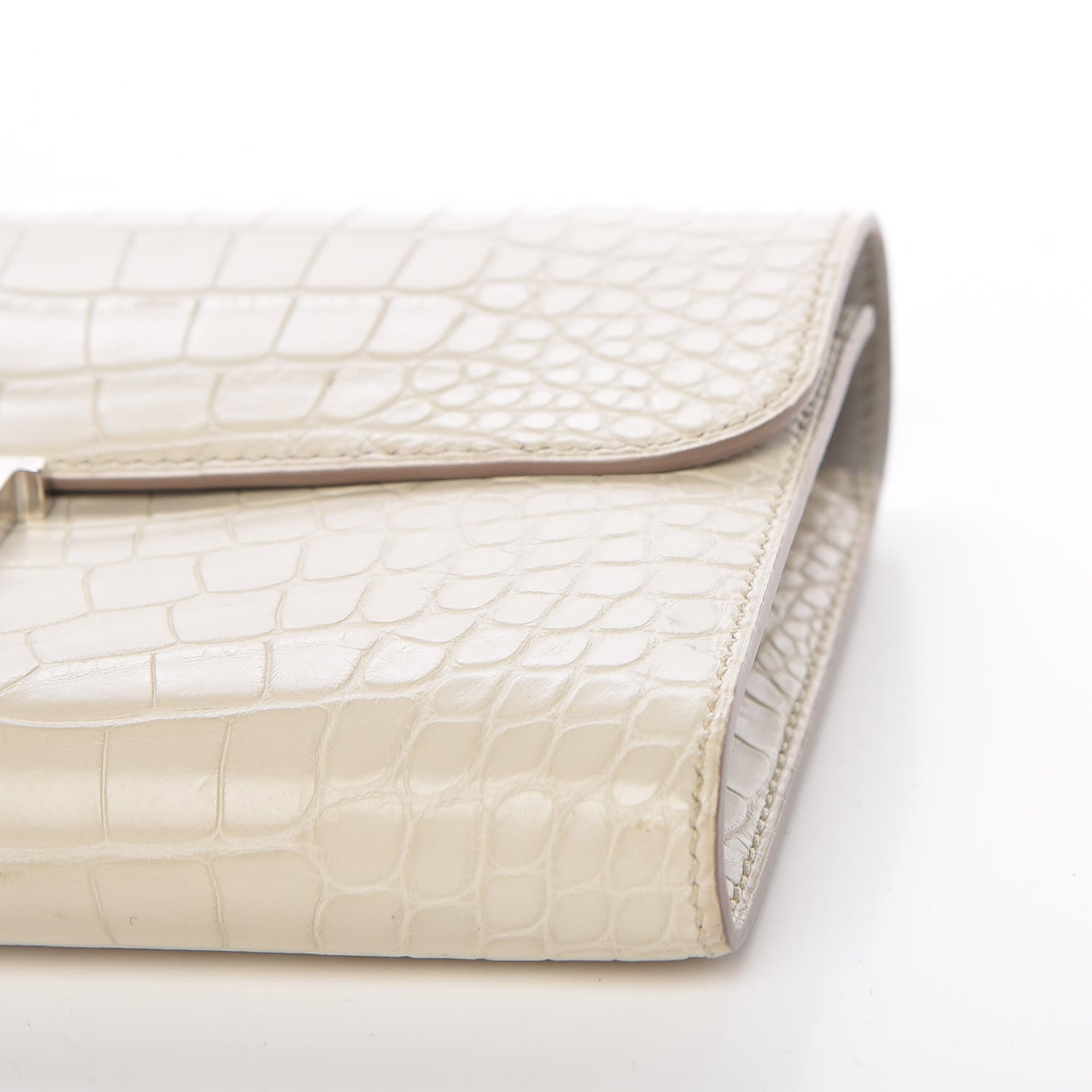 Matte Alligator Constance Wallet Beton