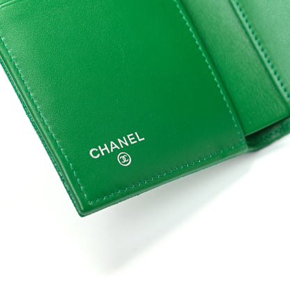 Chanel Caviar Quilted Medium Flap Wallet Green 6 of 8