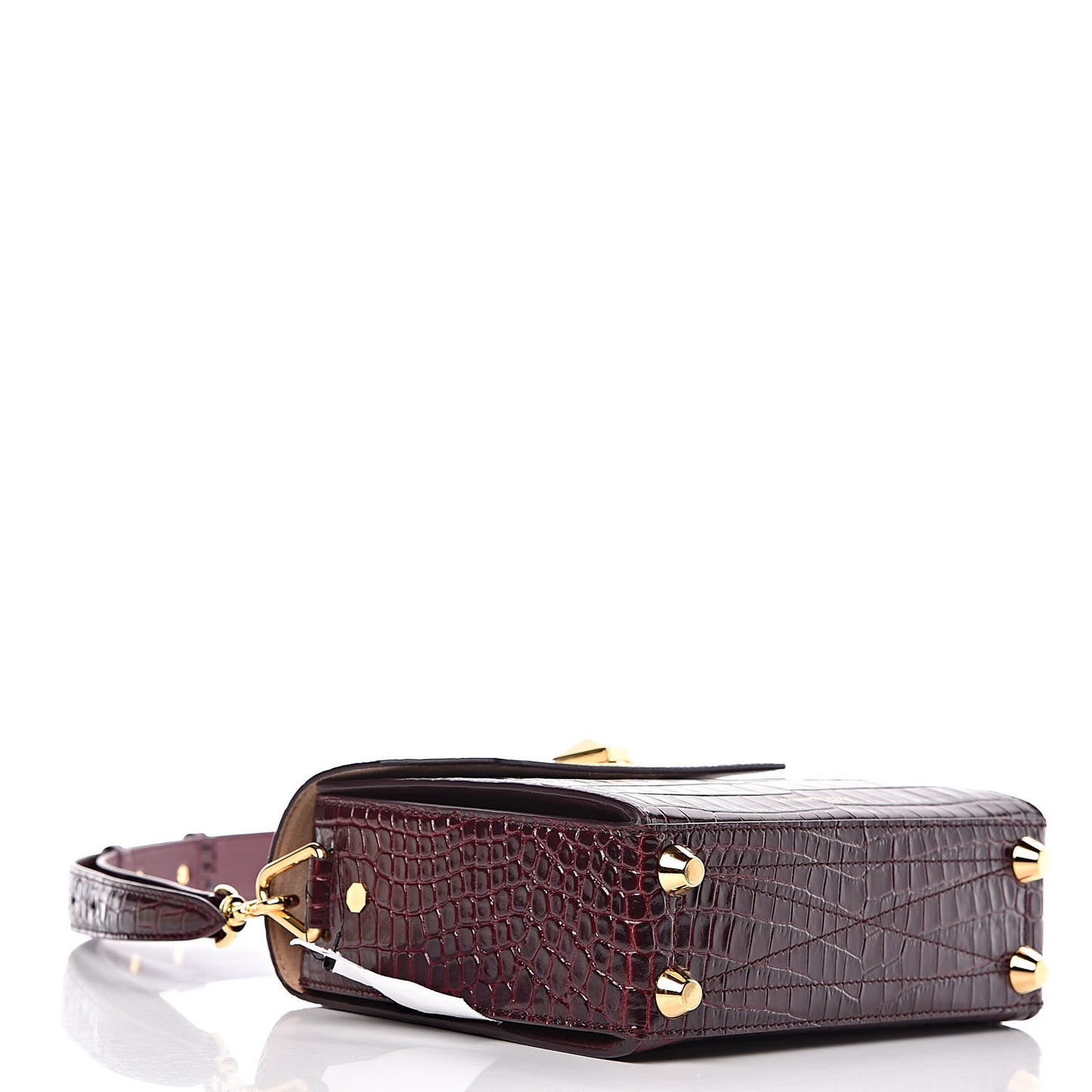 Calfskin Crocodile Embossed Box Shoulder Bag 21 Velvet Red