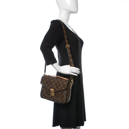 Louis Vuitton Monogram Pochette Metis 2 of 12