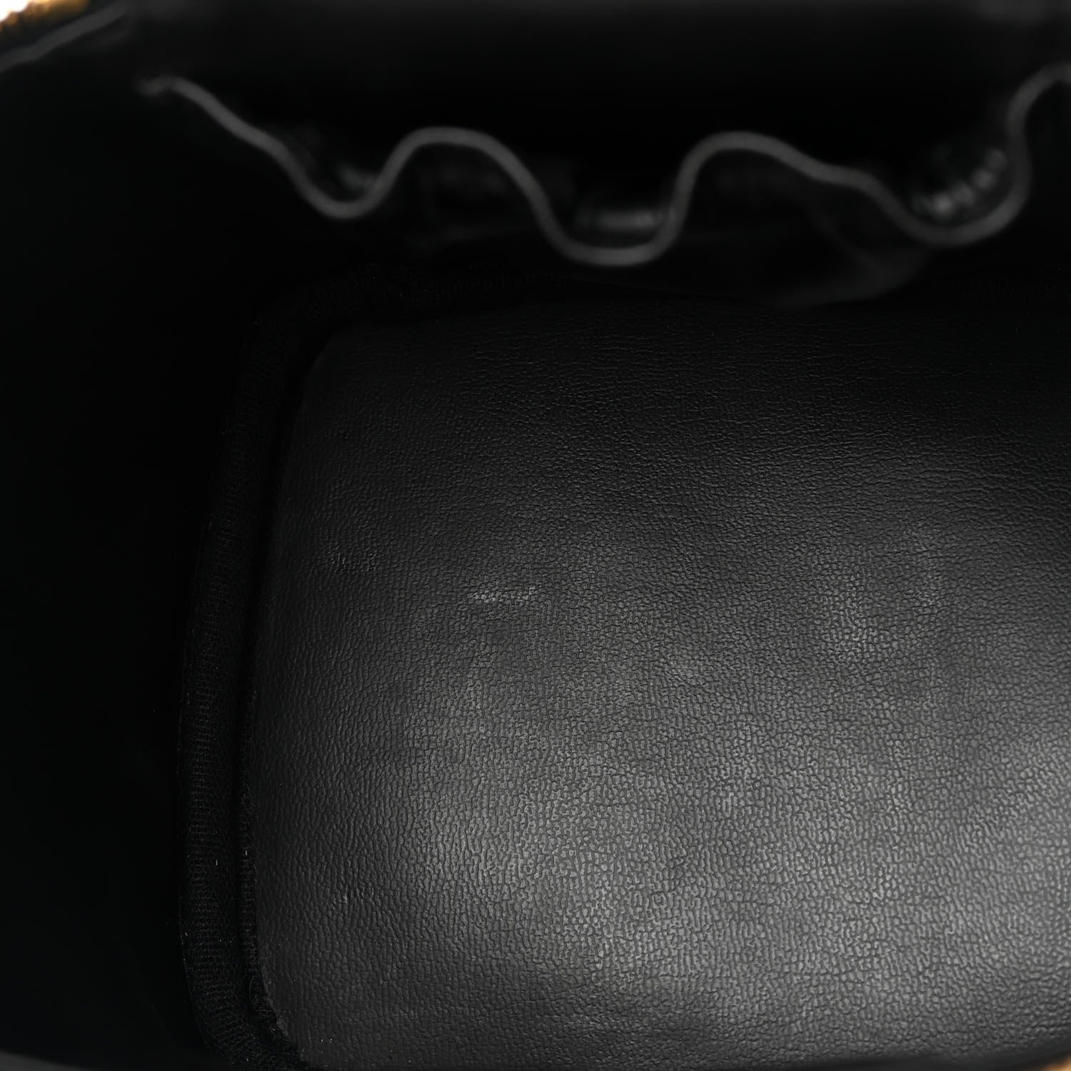 Chanel Caviar Vanity Cosmetic Case Black 10 of 10
