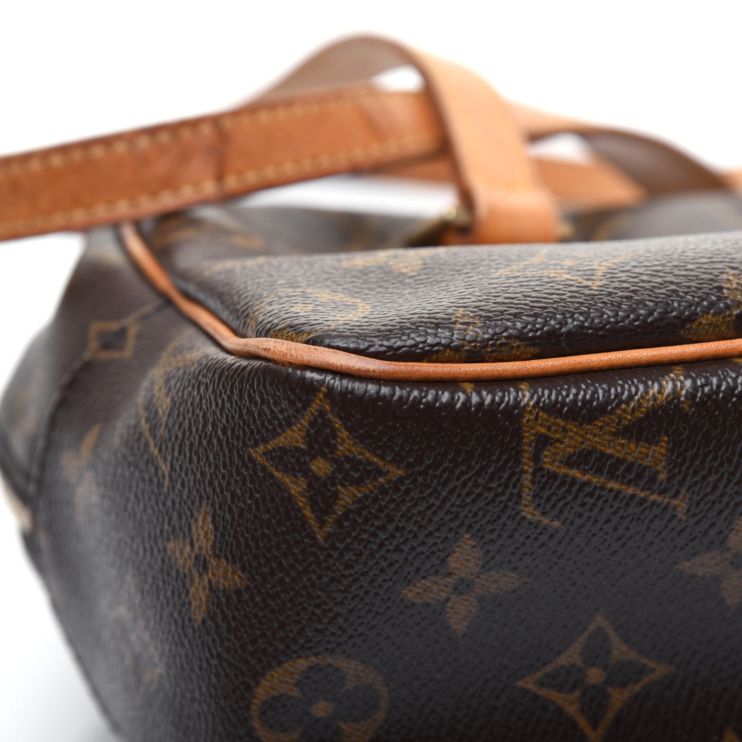 Louis Vuitton Monogram Cite MM 24 of 31