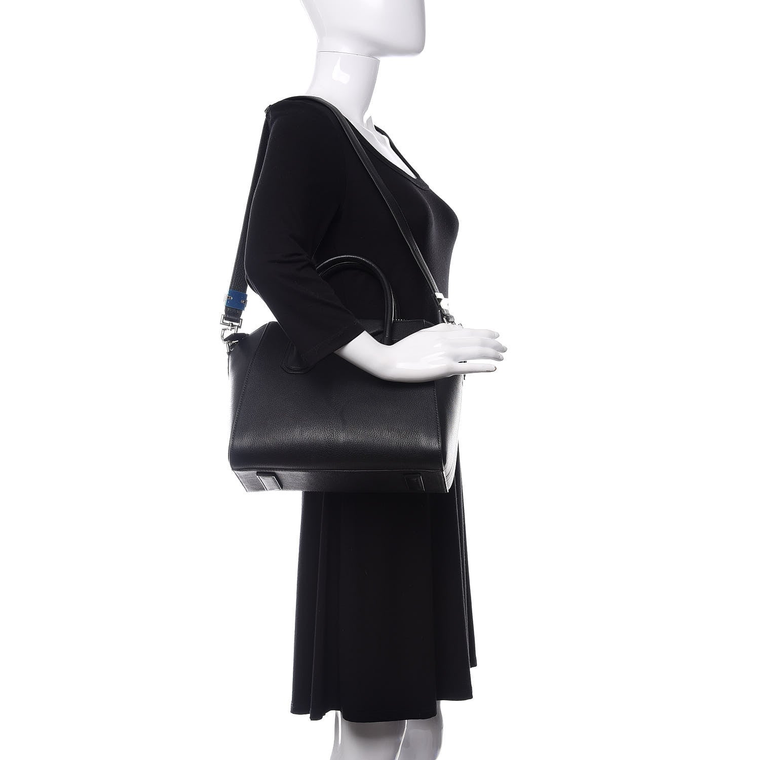 Givenchy Sugar Goatskin Small Antigona Black 2 of 11