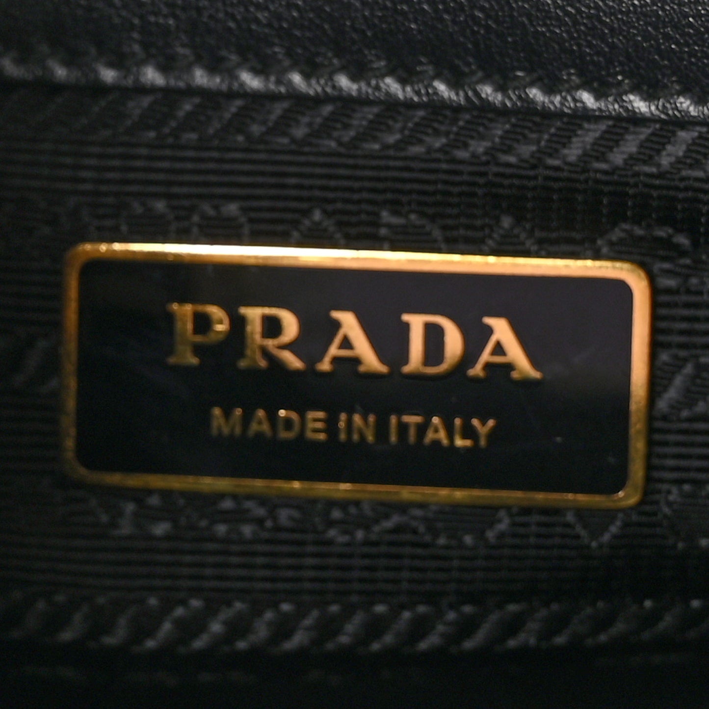 Jacquard Saffiano Triangolo Symbole Embroidered Small Tote Black Corda